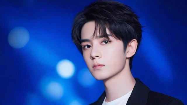 文艺风，那些不喜欢主动的星座男，他们的内心究竟藏着怎样的神秘世界？，不喜欢主动的星座男，是何种情感羁绊让他们如此内敛？，幽默风，嘿！这些不喜欢主动的星座男，难道是在等外星人来搭讪吗？，不喜欢主动的星座男，是不是怕主动了会掉价，那他们到底咋想的呀？，好奇探究风，不喜欢主动的星座男背后，有着哪些不为人知的心理因素？，为何有些星座男不喜欢主动？这其中的奥秘究竟是什么？