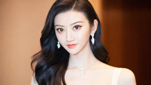 文艺风，景甜究竟属于哪个神秘星座呢？，探寻景甜的星座奥秘，她到底是什么星座呀？，俏皮风，嘿！景甜到底是啥星座哒？，景甜的星座是啥？快来揭秘这个小秘密~，正式风，景甜的星座是什么？探究其背后的星象特质，关于景甜星座的疑问，她到底是什么星座？