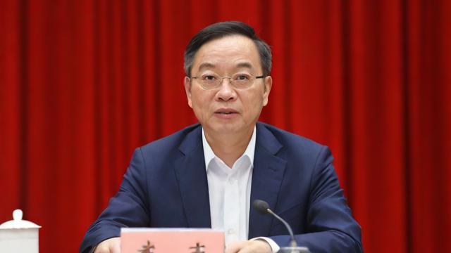 曾仕强是如何在视频中详细讲解风水学原理的？