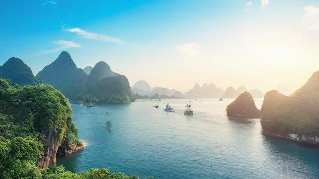 为什么风水宝地通常右边较高？