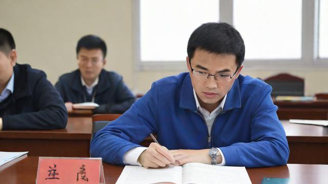 文艺风，最近考试运气，是命运的悄然馈赠还是偶然的捉弄？，最近考试运气，能否在时光长河中留下幸运的涟漪？，最近考试运气，恰似哪一缕捉摸不定的微风？，幽默风，最近考试运气，难道是被幸运之神不小心砸中脑袋啦？，最近考试运气，这是要开启逢考必过的神秘外挂模式吗？，最近考试运气，不会是偷偷向锦鲤借了好运吧？，严肃风，最近考试运气背后，是否存在不为人知的影响因素？，如何解读最近考试运气所呈现出的这种现象？，最近考试运气的变化，究竟蕴含着怎样的启示？