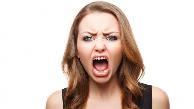 女人撅牙运气是什么意思？