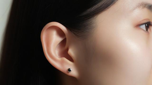 运气不好 打了耳洞