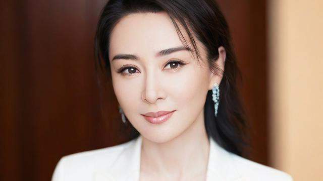 文艺风，梦到前妻，这究竟是命运的何种暗示？，当夜梦浮现前妻身影，其背后蕴含着怎样的意义？，神秘风，梦到前妻，是冥冥中何种神秘力量的昭示？，夜梦遇前妻，这其中隐藏着怎样的神秘玄机？，直白风，梦到前妻到底预示着什么呀？，为啥会梦到前妻，这预示着啥意思呢？