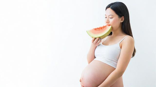 孕妇梦到吃甜瓜，这背后有什么寓意或预示吗？