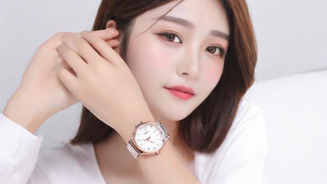 为何我会梦到女表？