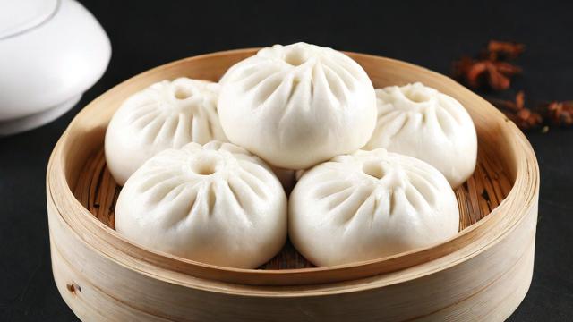 文艺风，梦到大包子，那其中是否藏着生活的诗意与期许？，当大包子入梦，它究竟想诉说怎样的心灵密语？，幽默风，嘿！梦到大包子，难道是老天爷知道我馋啦？，梦到大包子，这是不是我的味蕾在梦里搞抗议呀？，神秘风，梦到大包子，背后是否隐藏着不为人知的命运密码？，大包子入梦，这是否是某种神秘力量的特殊暗示？，生活风，梦到大包子，是不是最近生活太单调，连梦境都在求美食？，梦到大包子，难道是身体在提醒我该补充能量了吗？