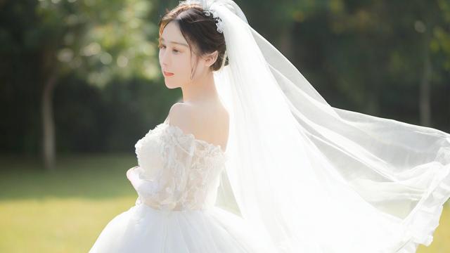 梦到穿婚纱