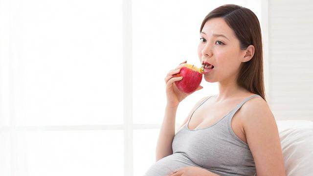 孕妇梦见吃苹果，这背后隐藏着什么寓意？