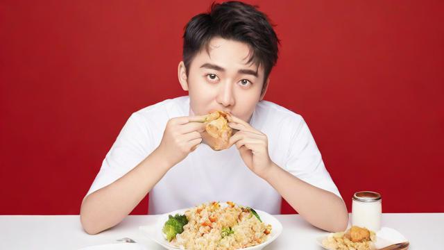 为何我会梦到自己吃很多饭？