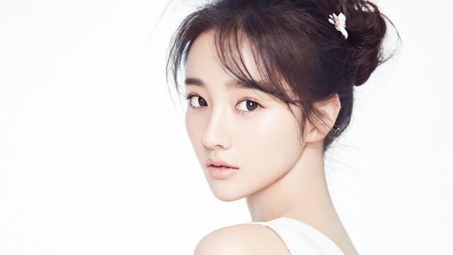 刘艺后面应该搭配什么字作为女孩的名字？