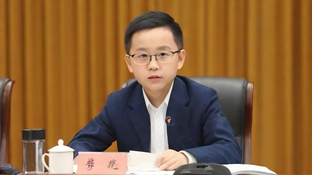 冼什么涛这个名字中，男孩的名字应该是什么？