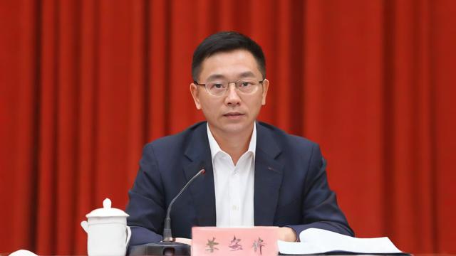 谢鸿什么名字好？该如何为谢鸿起一个合适的名字？
